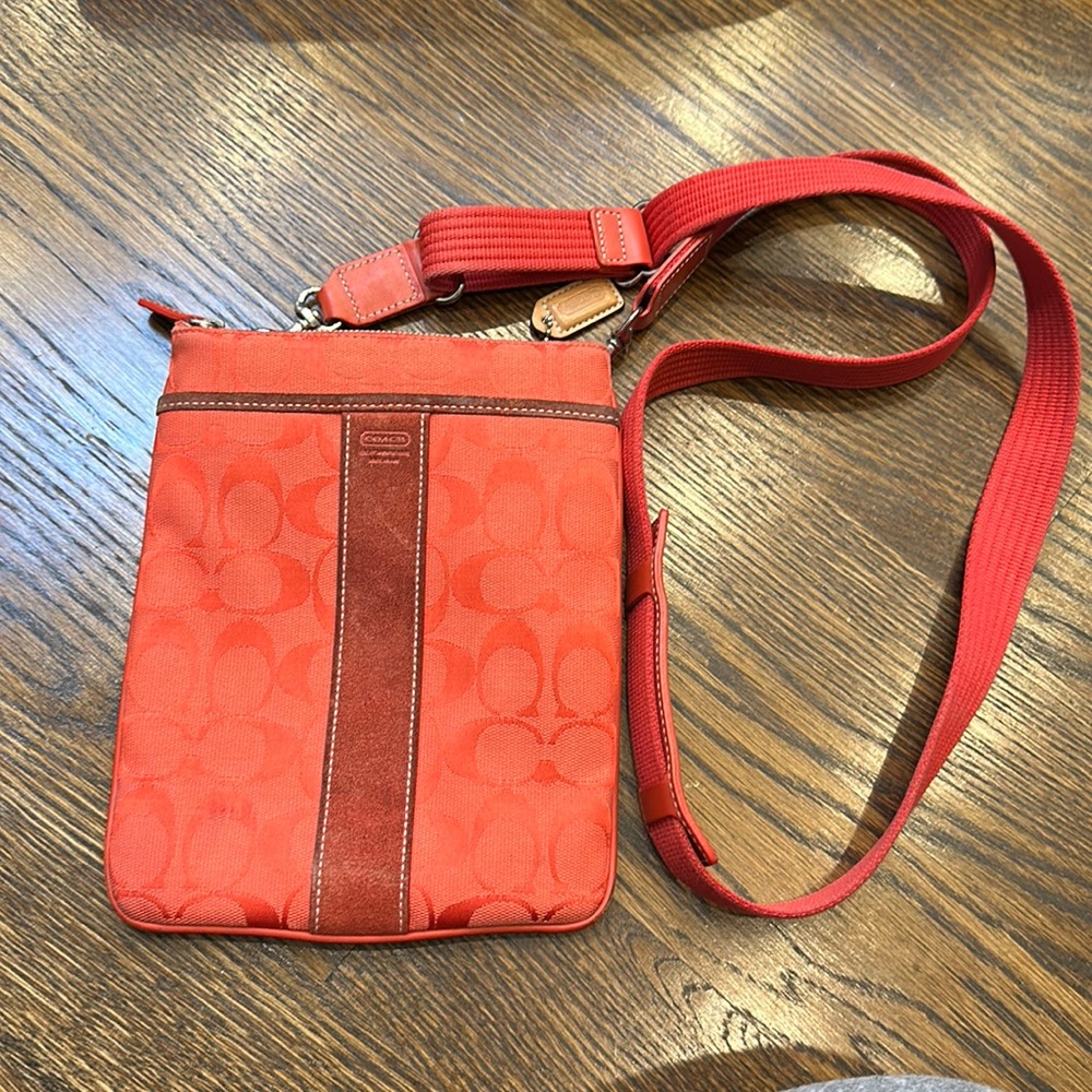 100% authentic coach crossbody